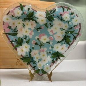 NIB Peggy Karr Signed 10” Fused Glass Heart Shape Cherry Blossom Dish